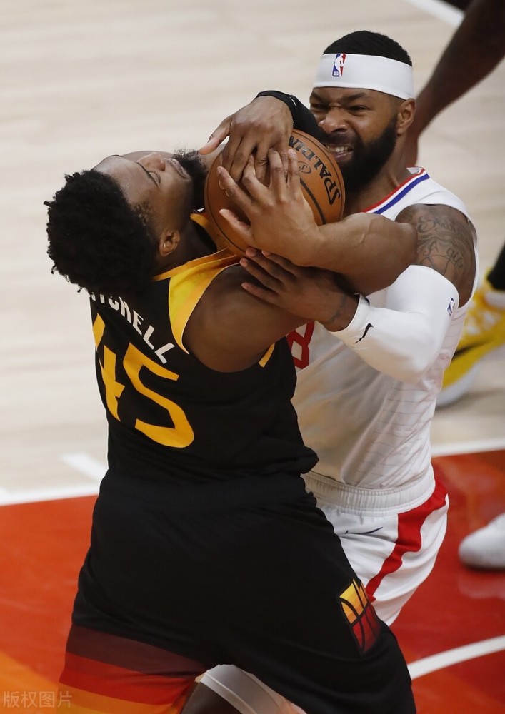  太阳逆转快船拿下关键战  